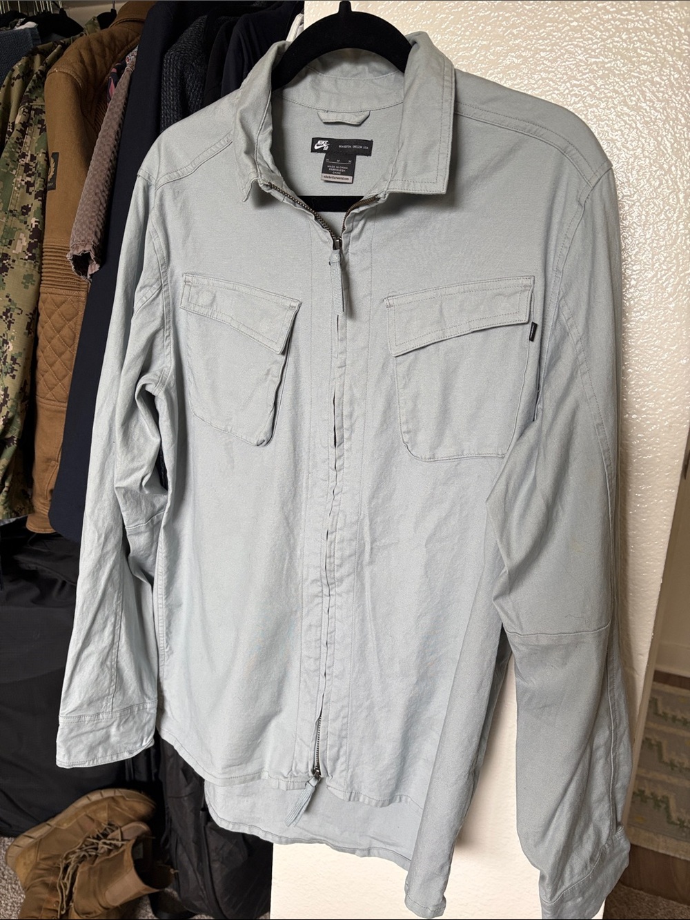 Nike Light Gray Men’s Zip-Front Shirt Jacket